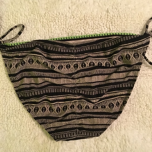 💲⤵️Xhilarahtion String Bikini Sz L/XL NWT - Picture 3 of 8